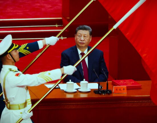 China ayuda al régimen de Irán con 400 lanzadores de misiles antiaéreos portátiles