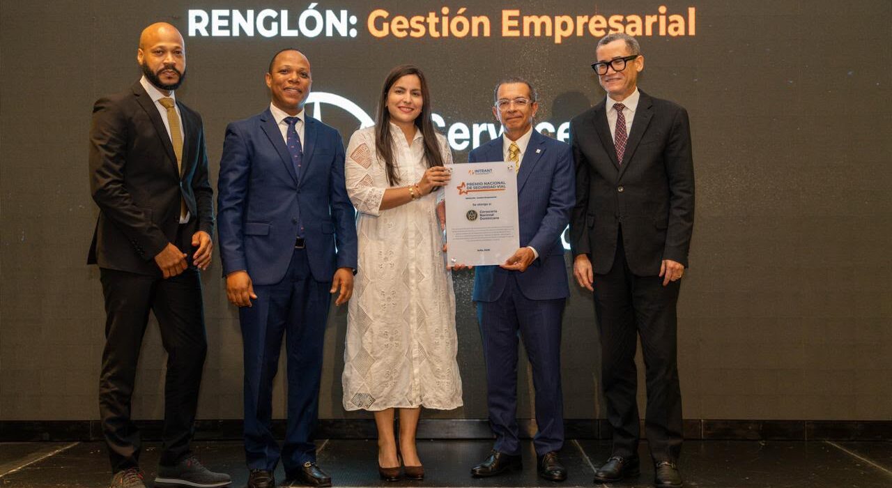 Realizan primera edición del Premio Nacional de Seguridad Vial