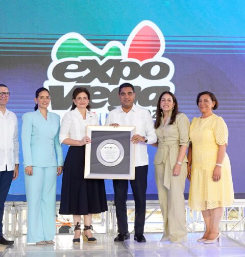 Dedican al ministro de Deportes la "Expo Vega Real 2026"