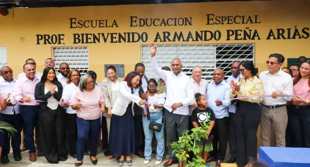 Peravia inaugura su primera Escuela de Educación Especial