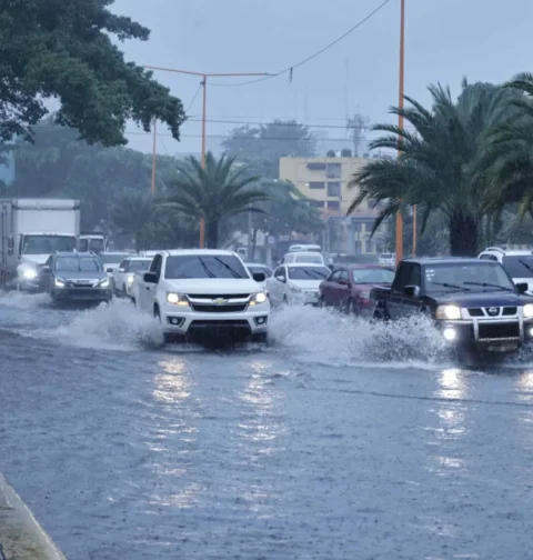 Se esperan aguaceros fuertes para hoy jueves ante cercanía de una onda tropical
