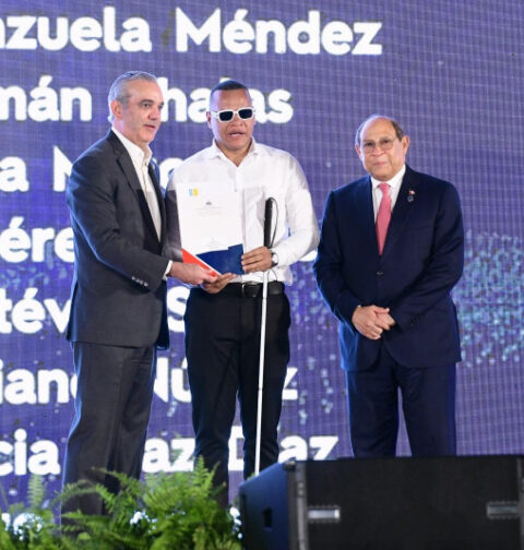 Evelina Minaya destinará el incentivo por su medalla