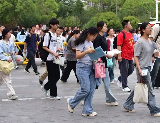 China adapta sus universidades a la era de la IA y transforma sus planes de estudio