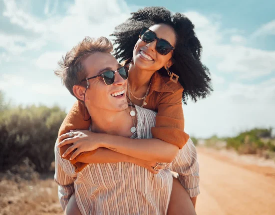 Juventud dominicana prefiere convivir sin casarse, según ONE