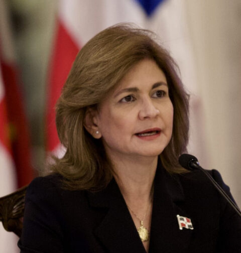 Vicepresidenta anuncia investigación por muertes de bebés en Maternidad de La Altagracia  