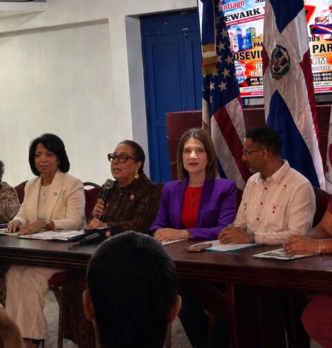 Desfile Dominicano del Condado de Essex, ofrece rueda de prensa para ampliar conexión entre Santiago y Newark