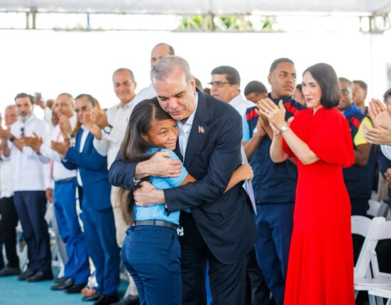 Presidente Abinader da inicio al año escolar 2026-2027 con más de dos millones de estudiantes convocados