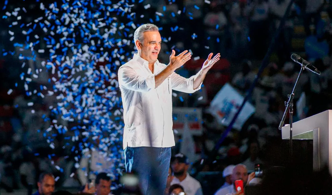 Proclaman a Abinader titular del PRM: “Presidente del país y del partido que lidera a RD desde 2020”