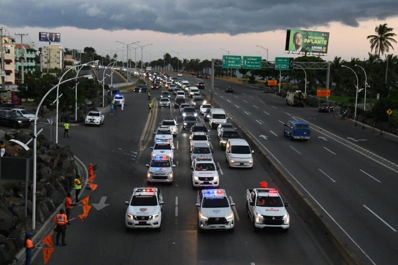 Autoridades anuncian cierre parcial en la autopista Las Américas desde este viernes