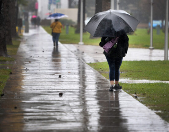 Persiste posibilidad de lluvia ligera para este martes, según Indomet