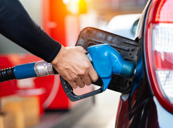 Gobierno reajusta combustibles, manteniendo el congelamiento anunciado el 13 de junio