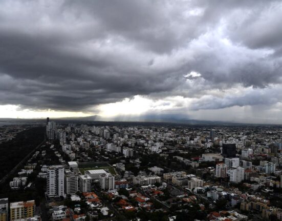 Cielo nuboso y pocas probabilidades de lluvia para este lunes
