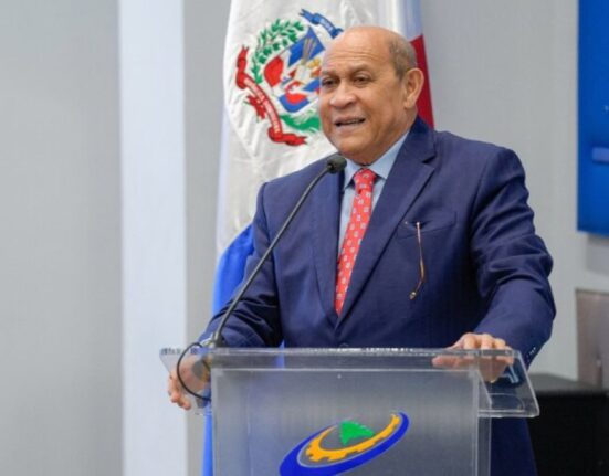 Mescyt entregará becas a la excelencia en el  Polideportivo Tony Barreiro, UASD