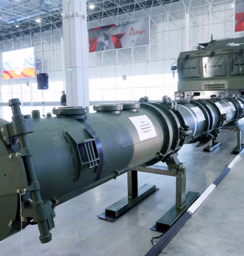 Rusia ayuda en secreto a Irán a desarrollar misiles supersónicos capaces de amenazar buques de guerra de Estados Unidos