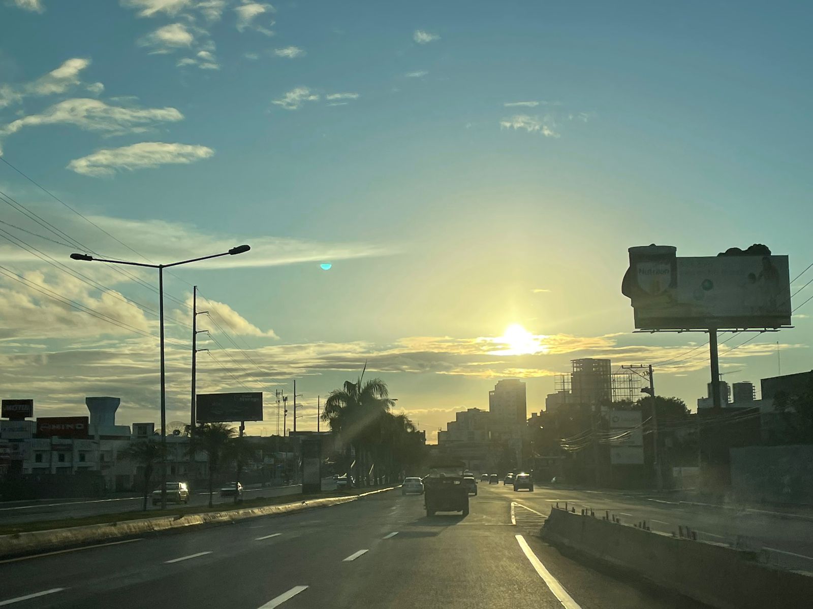 Alta nubosidad y reducción de la radiación solar para este sábado en RD