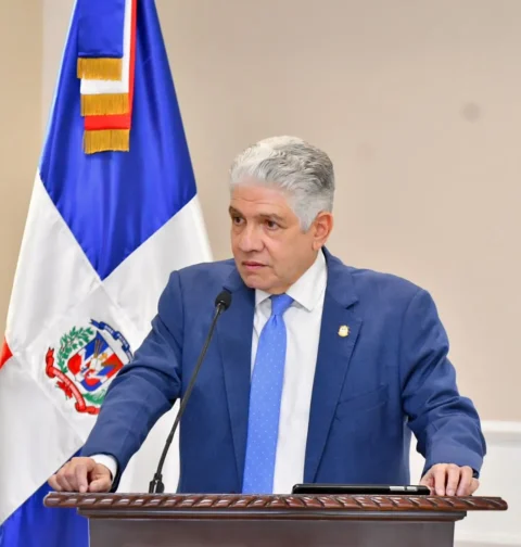 Anuncian conexión directa entre Montecristi y Punta Cana “sin un solo semáforo”