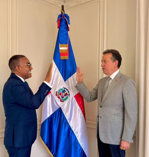 Víctor Pichardo se juramenta como cónsul en Mayagüez con una agenda enfocada en fortalecer intercambio entre RD y Puerto Rico