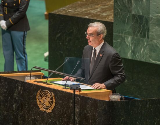 Abinader vuelve a la ONU con Haití entre sus temas