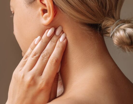 Cuando un ganglio inflamado en el cuello puede ser una señal de cáncer