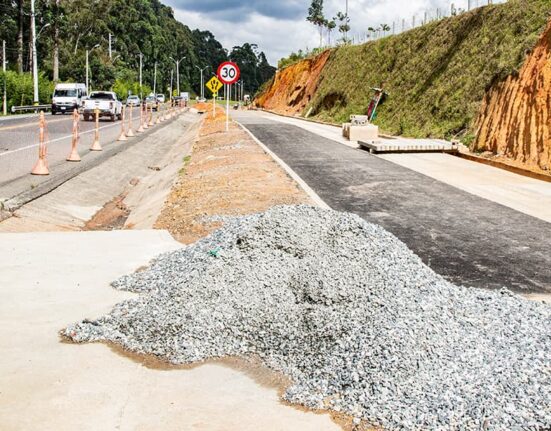 Abinader fija meta de entregar el 80 % de obras pendientes antes de agosto de 2028