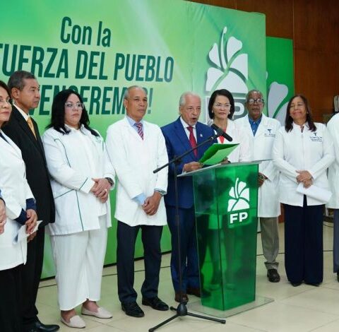 Bloque de Diputados FP condena alza de combustibles