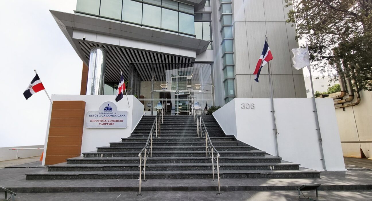 RD sale victoriosa en arbitraje internacional de más de US$100 millones