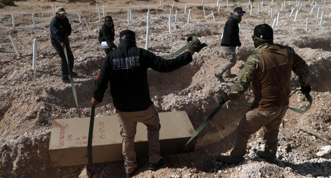 México entierra 117 cuerpos no identificados en Ciudad Juárez, frontera con EE.UU.