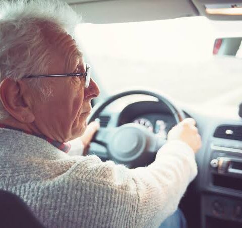 TC elimina el límite de dos años para las licencias de conducir de mayores de 75 años
