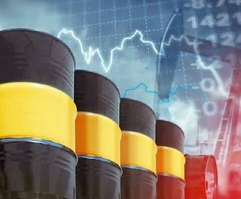 El petróleo vuelve a acercarse a US$100