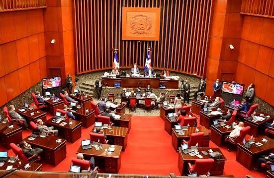 El Senado sesiona por primera vez en La Romana por el 82 aniversario de la provincia