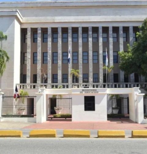 Educación anuncia próximos pasos en beneficio del magisterio, avanza acciones de la Evaluación del Desempeño Docente