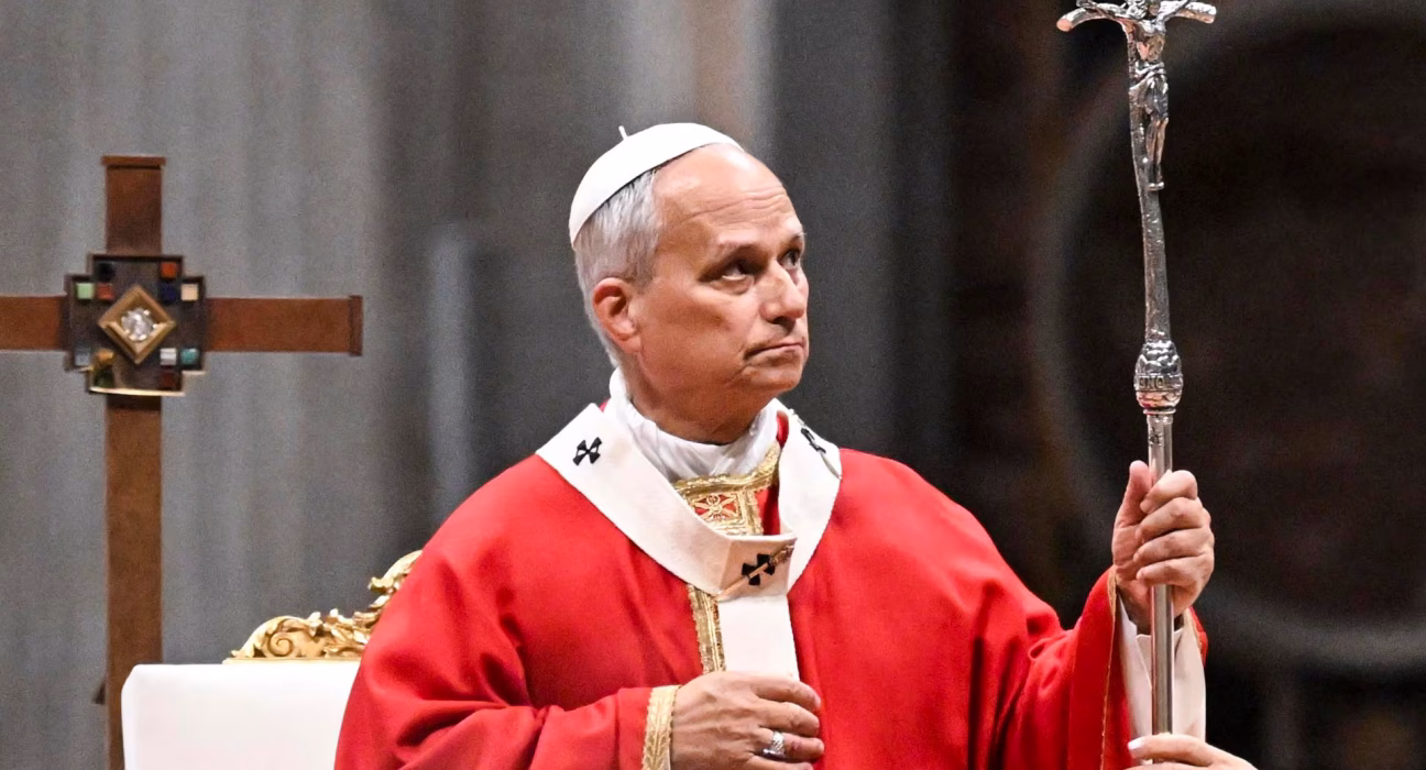 El papa León XIV mejora y recupera su autonomía tras la operación de pulmón