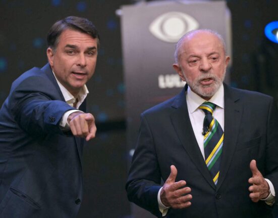 Lula y Bolsonaro buscan anular sus candidaturas en Brasil con acusaciones de tretas en redes