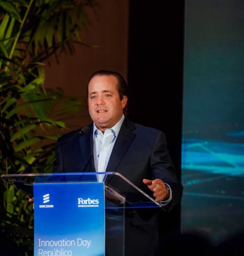 Paliza: “Debemos convertir la tecnología en soluciones para transformar la vida de los dominicanos”