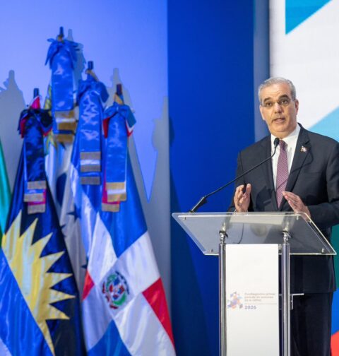 Abinader llama ante CEPAL a una mayor cooperación regional y plantea un crecimiento con instituciones sólidas e inversión que llegue a los hogares dominicanos