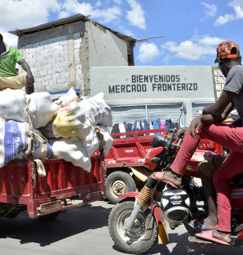 Haití prohíbe que mercancías de terceros países pasen por República Dominicana