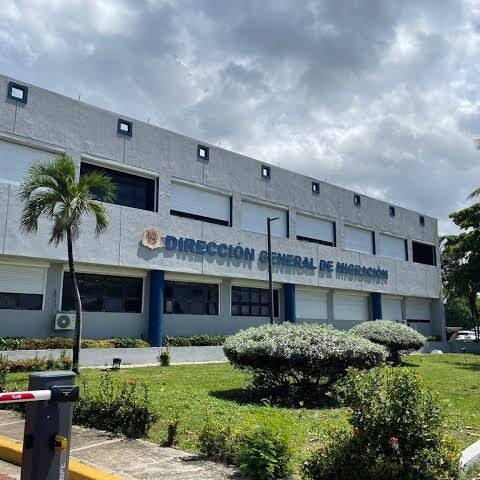 Migración detecta cerca de 700 extranjeros irregulares en fincas agrícolas del país