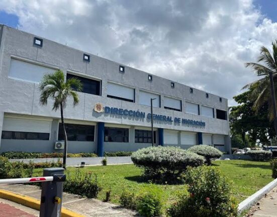 Migración detecta cerca de 700 extranjeros irregulares en fincas agrícolas del país