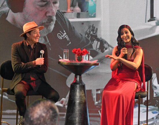 Nathalie Peña-Comas rinde homenaje a la música de México